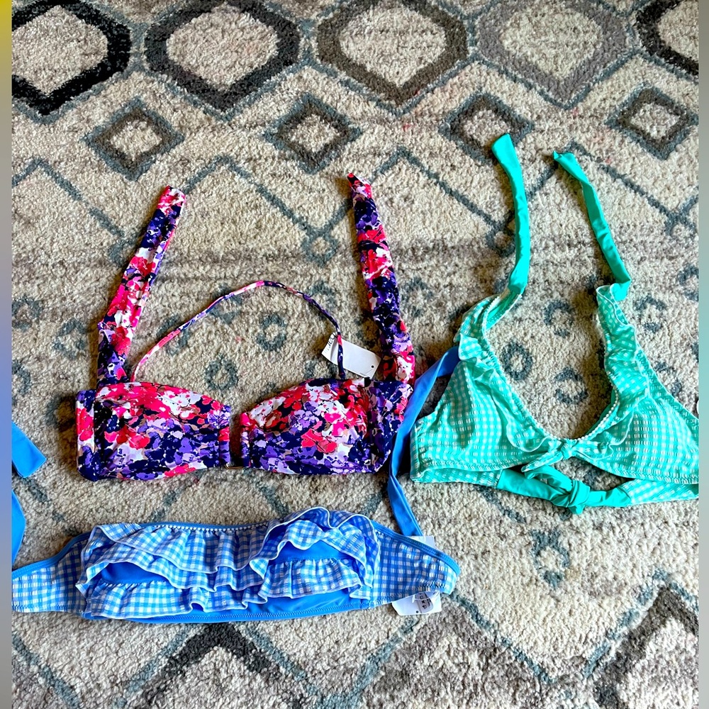 Jessica Simpson Bikini top lot Sz.M